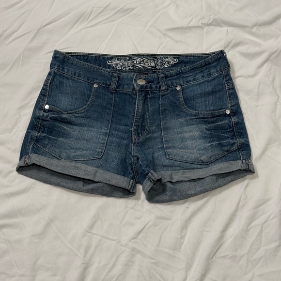 Express Size 4 Denim Shorts - Picture 1 of 4